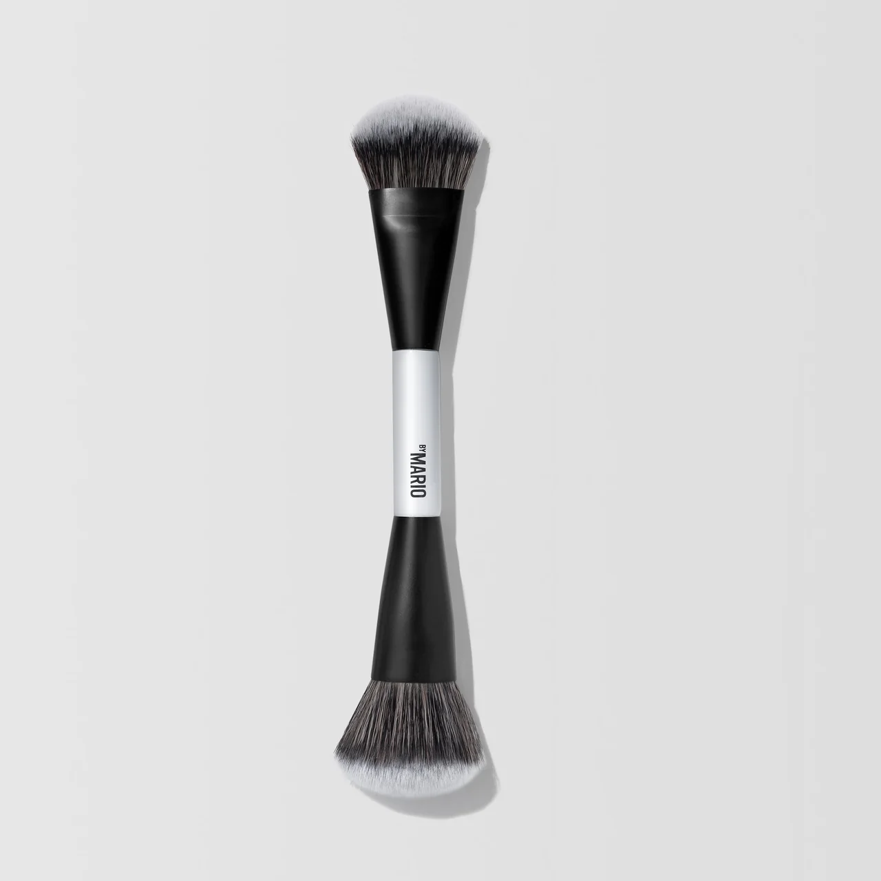 MAKE UP BY MARIO F4 Dual-Ended Foundation and Face Brush